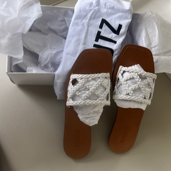 NWT (SCHUTZ) New inbox ladies slippers size 7.5 - Picture 11 of 11